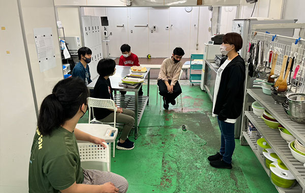朝の会